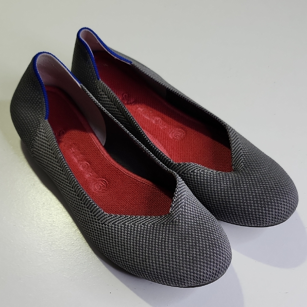 Stylish Gray Women's Flats